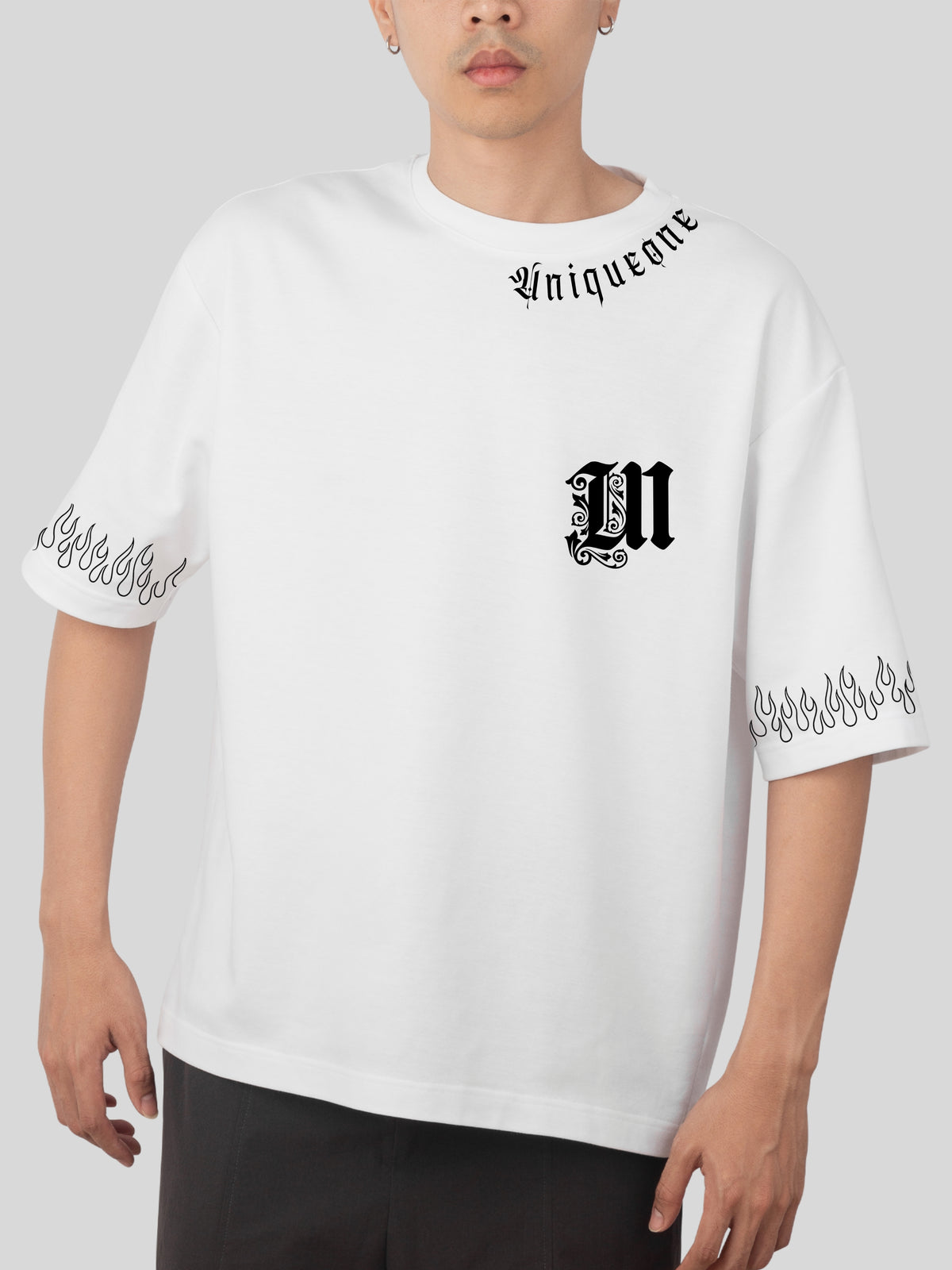 UNIQUE WHITE OVERSIZE TEE