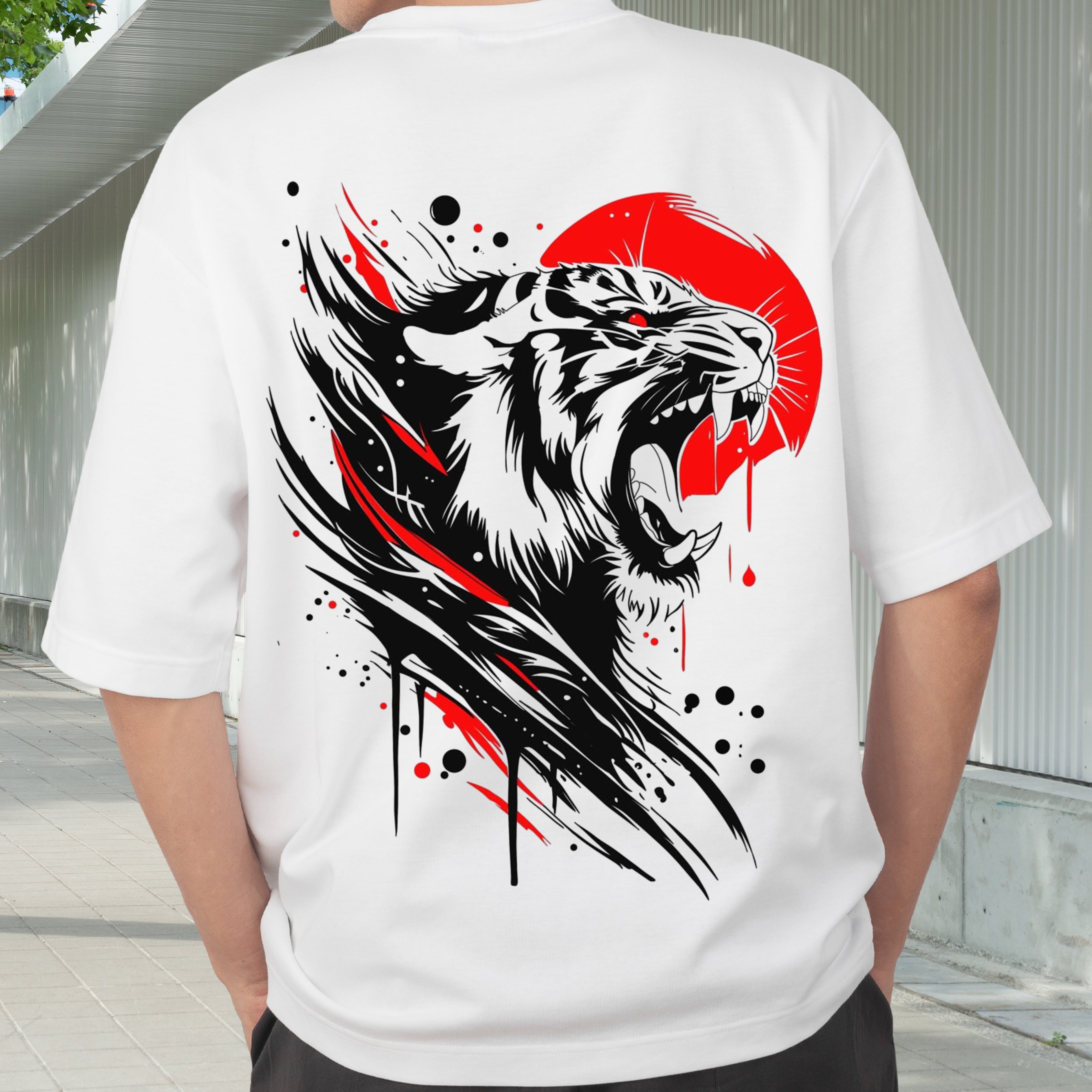 TIGER- WHITE OVERSIZE TSHIRT